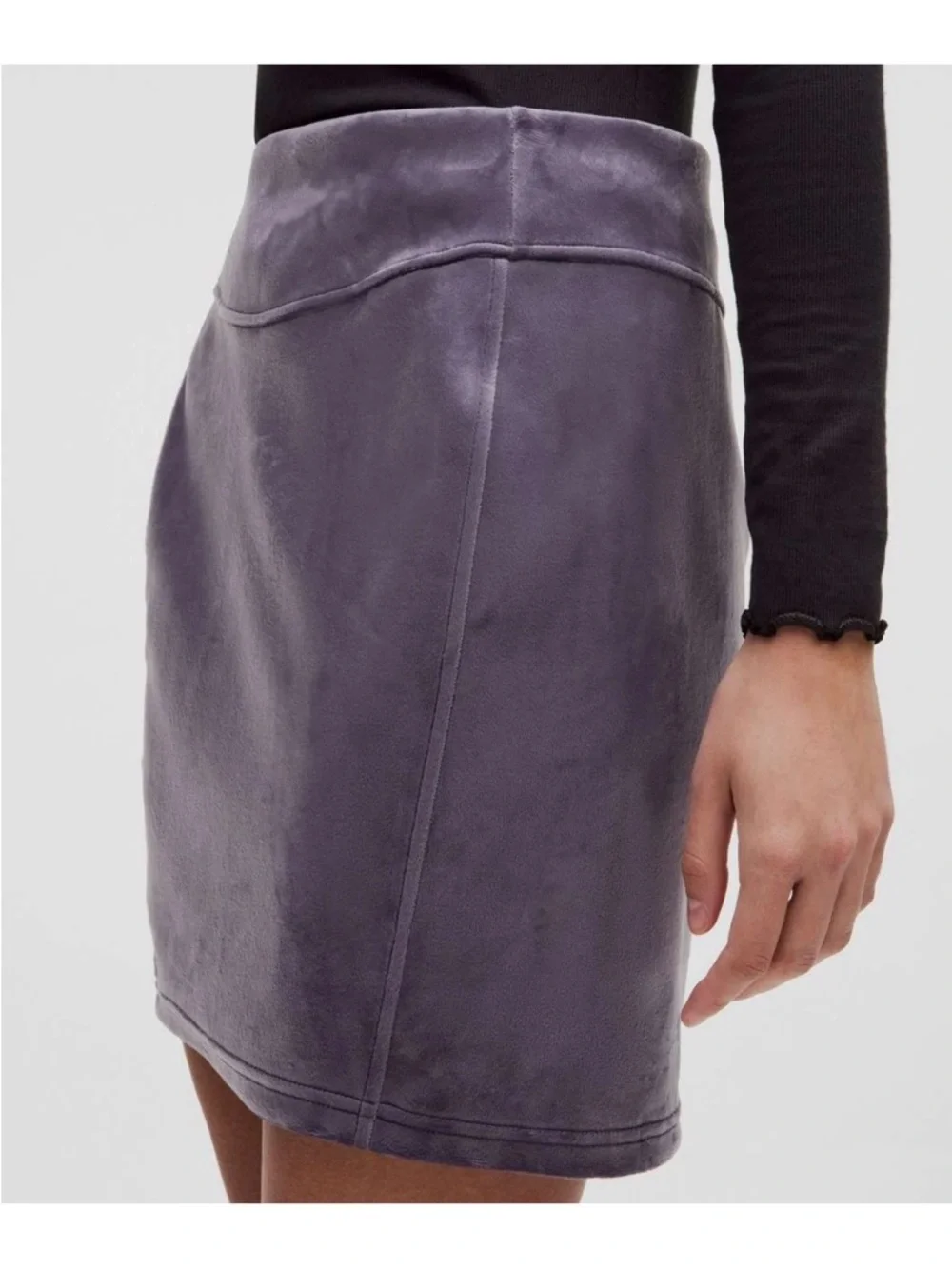 Lululemon Scuba HR High Rise
Mini Skirt Sz. M Night Fall Purple
Velvet $88 - Picture 2 of 6